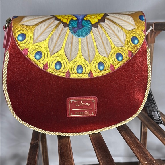 Disney Villains Queen Loungefly Crossbody, Wallet, Keychain/Bag Charm Bundle - Picture 6 of 8